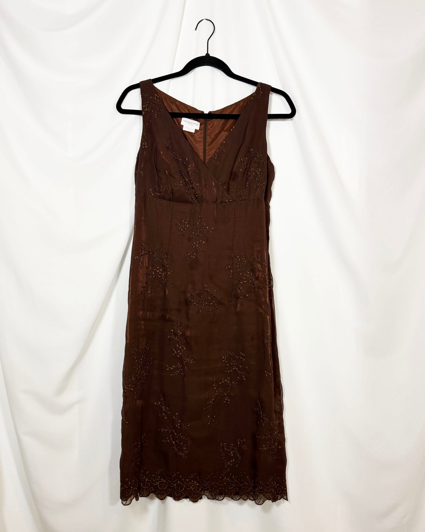 2000's Elevated Lace V-neck Midi Dress- Size 6