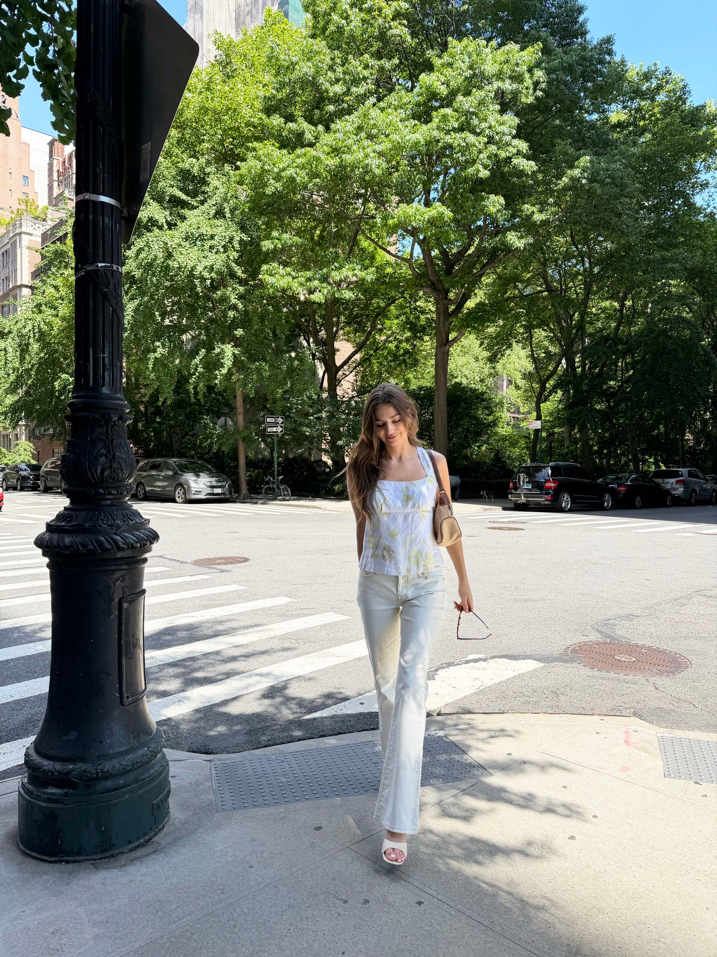 Y2K Low Rise White Jeans W Contrast Stitching- Size 7/S