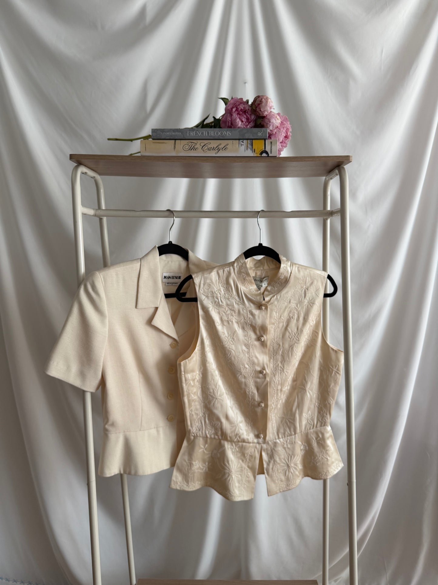 1990's 100% Silk Mandarin Collar Embroidered Vest/Top- Size 14 or M/L