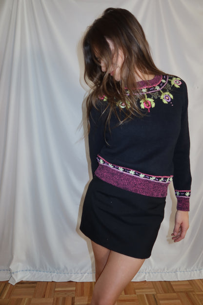 2000's Cotton Blend Embroidered Sweater- Size S/M