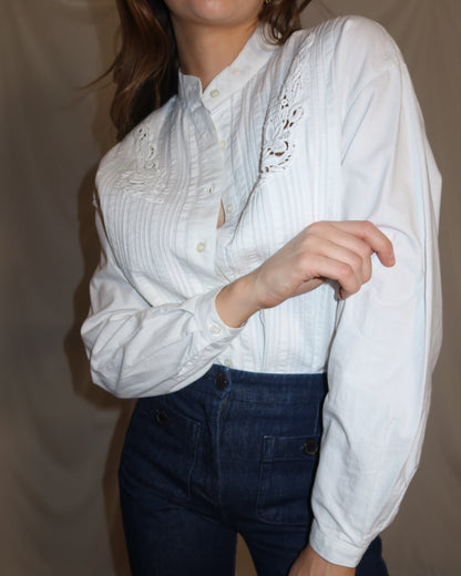 2,000's 100% Cotton Pintuck Button down Shirt- Size S