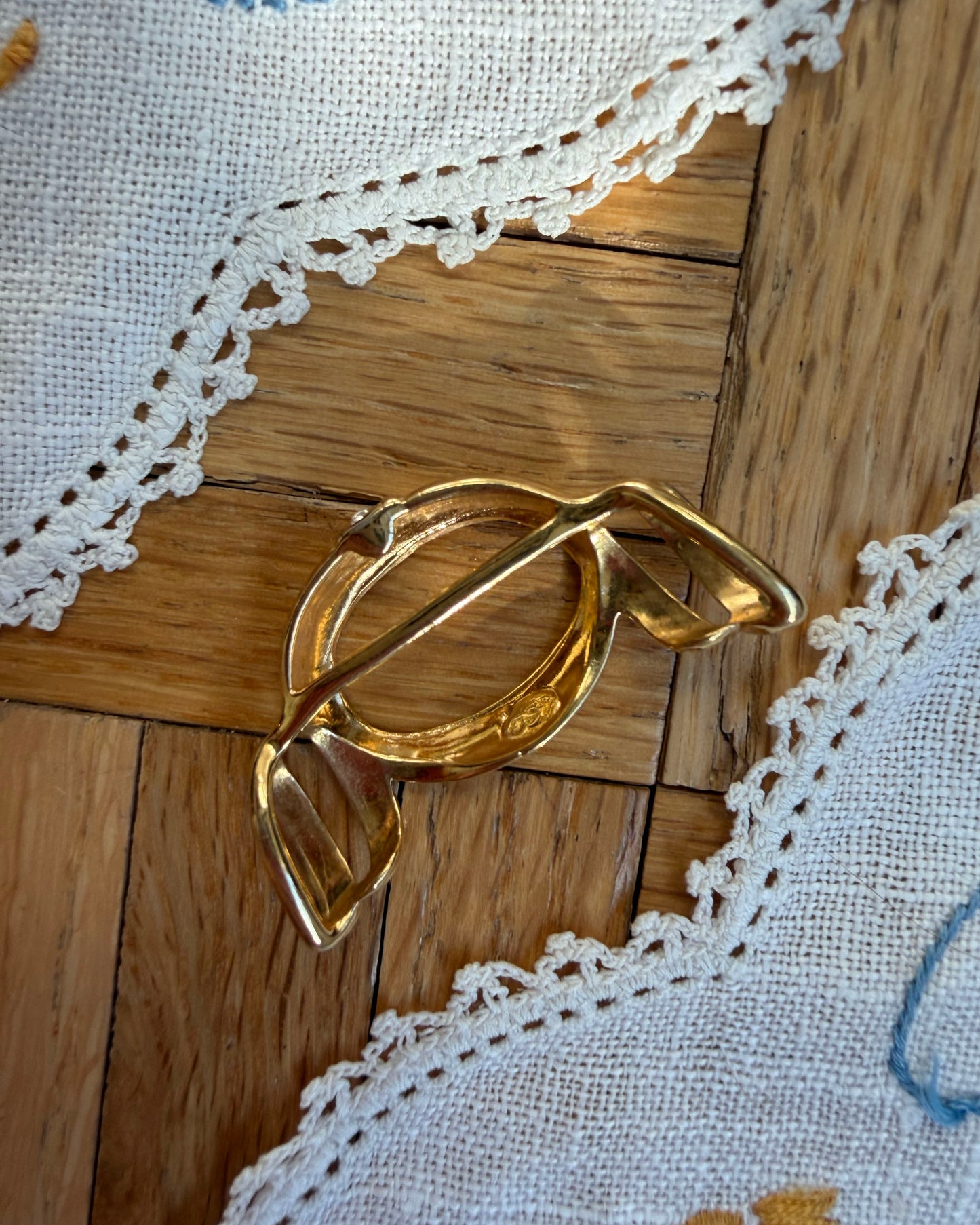 Unique Vintage Scarf Clip