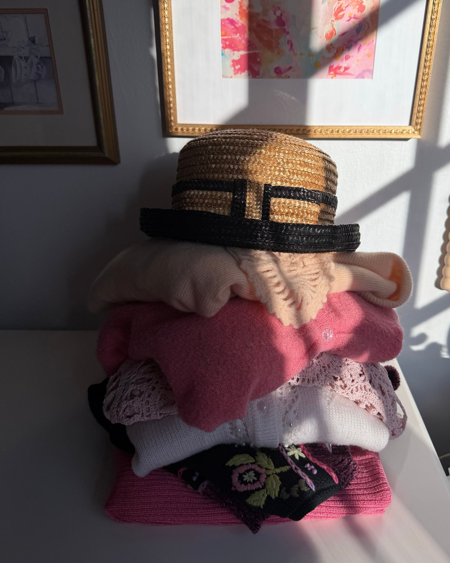 Black/Straw Bow Novelty Hat