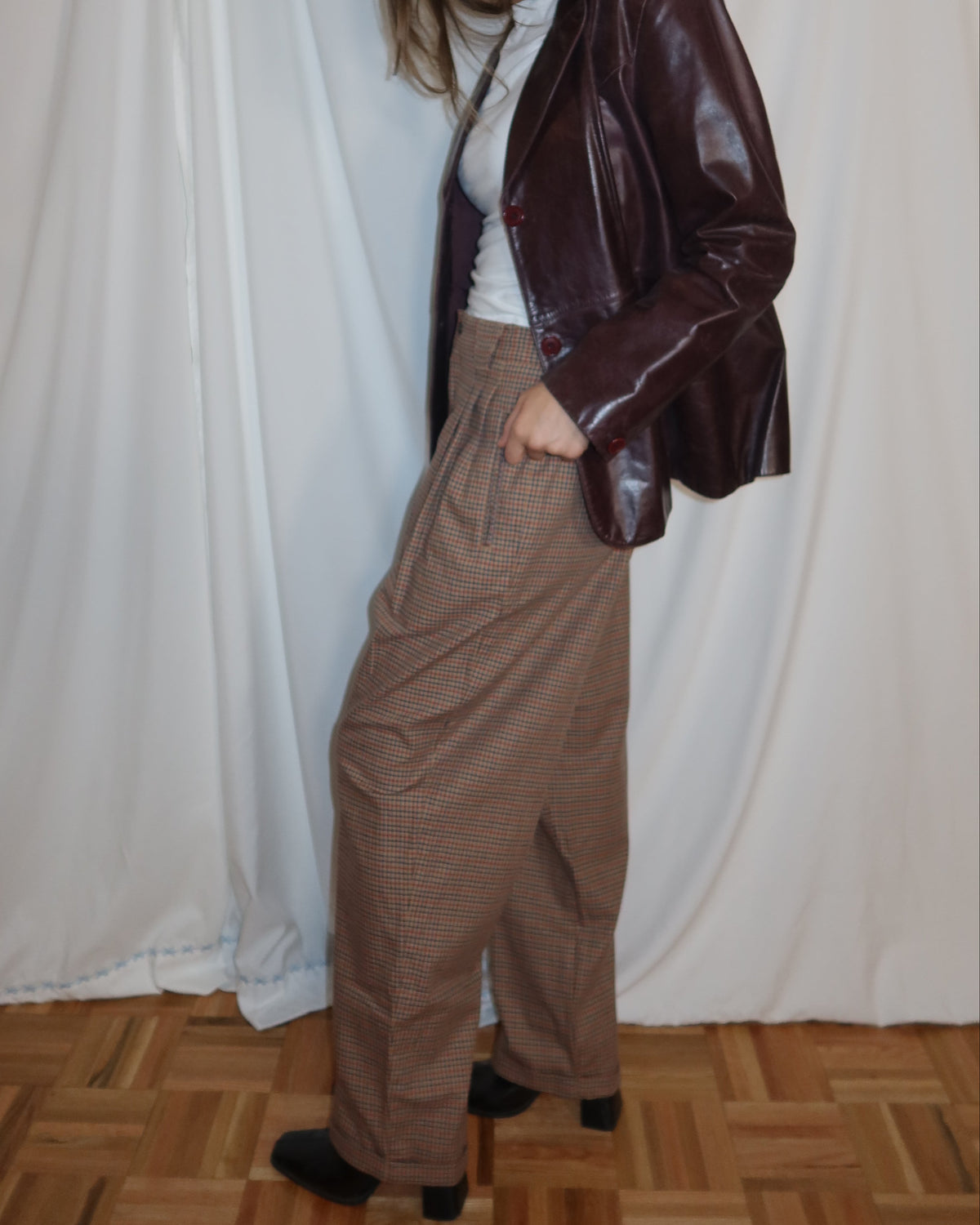 Vintage 1990's 100% Cotton Plaid Liz Claiborne Pleated Carrot Shape Trousers- Size 12/M