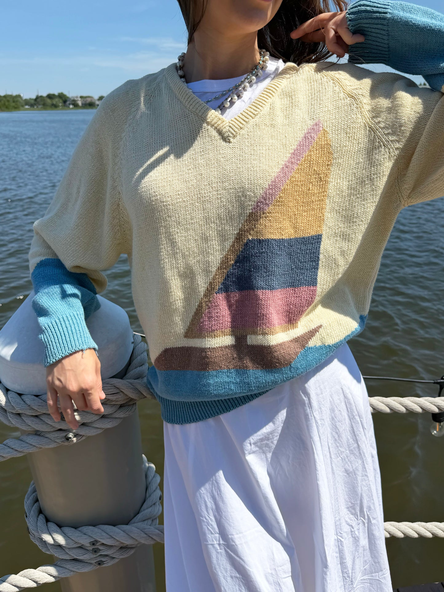 1980's Sailboat Colorblock V-neck Raglan Sweater- Size L