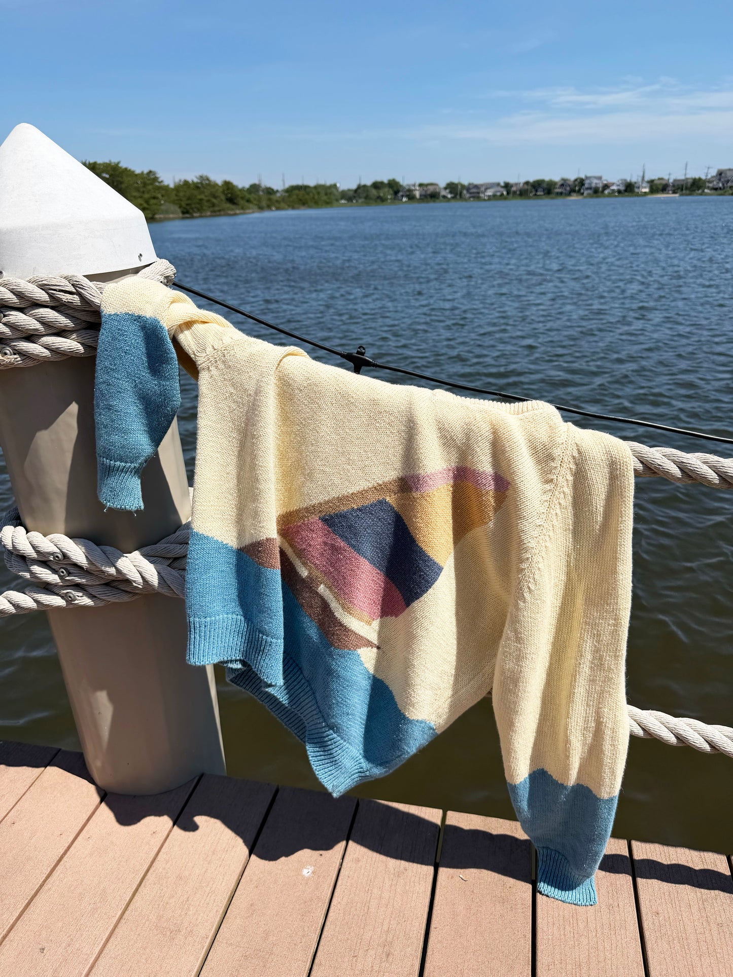 1980's Sailboat Colorblock V-neck Raglan Sweater- Size L