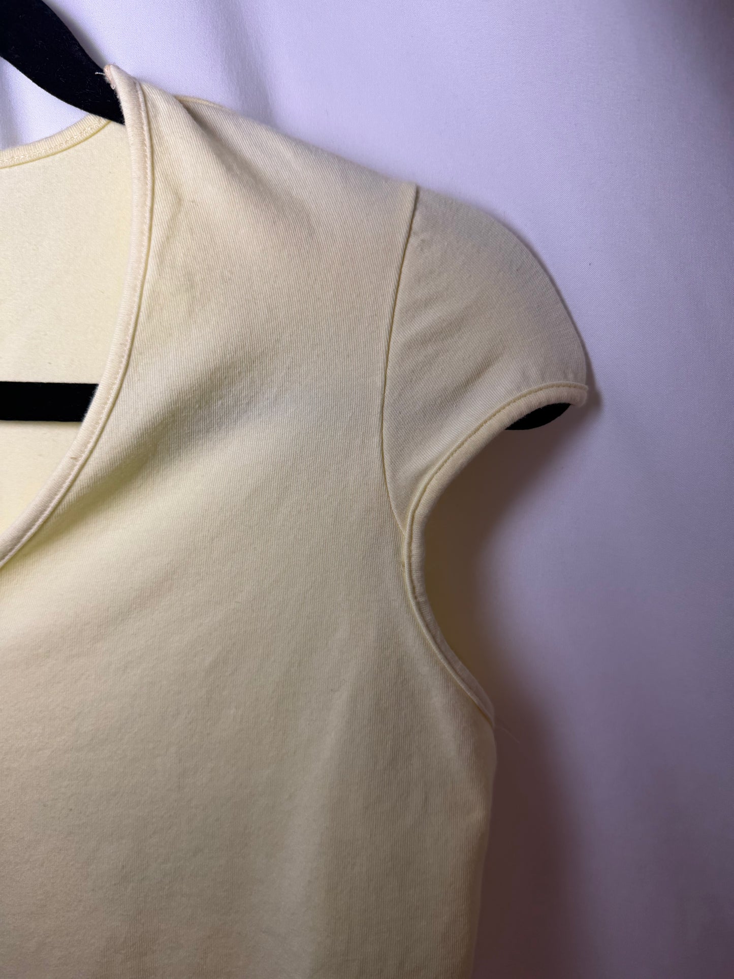 1990's Light Yellow V-neck Cap Sleeve Tee- Size S/M