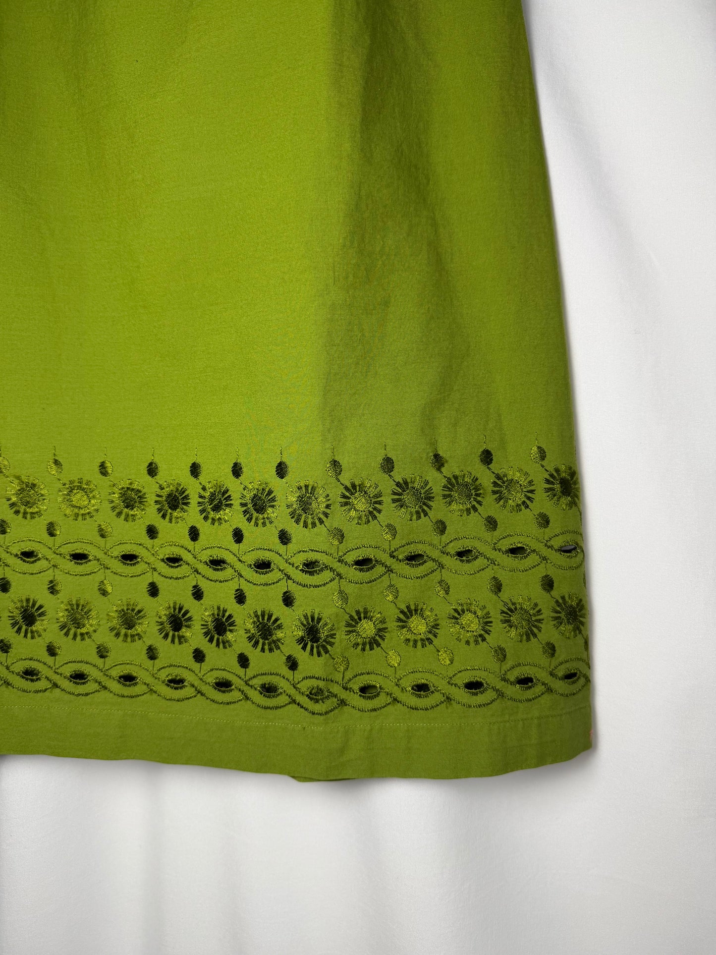 Y2K GAP 100% Cotton Eyelet Detail Shift Dress- Size 2