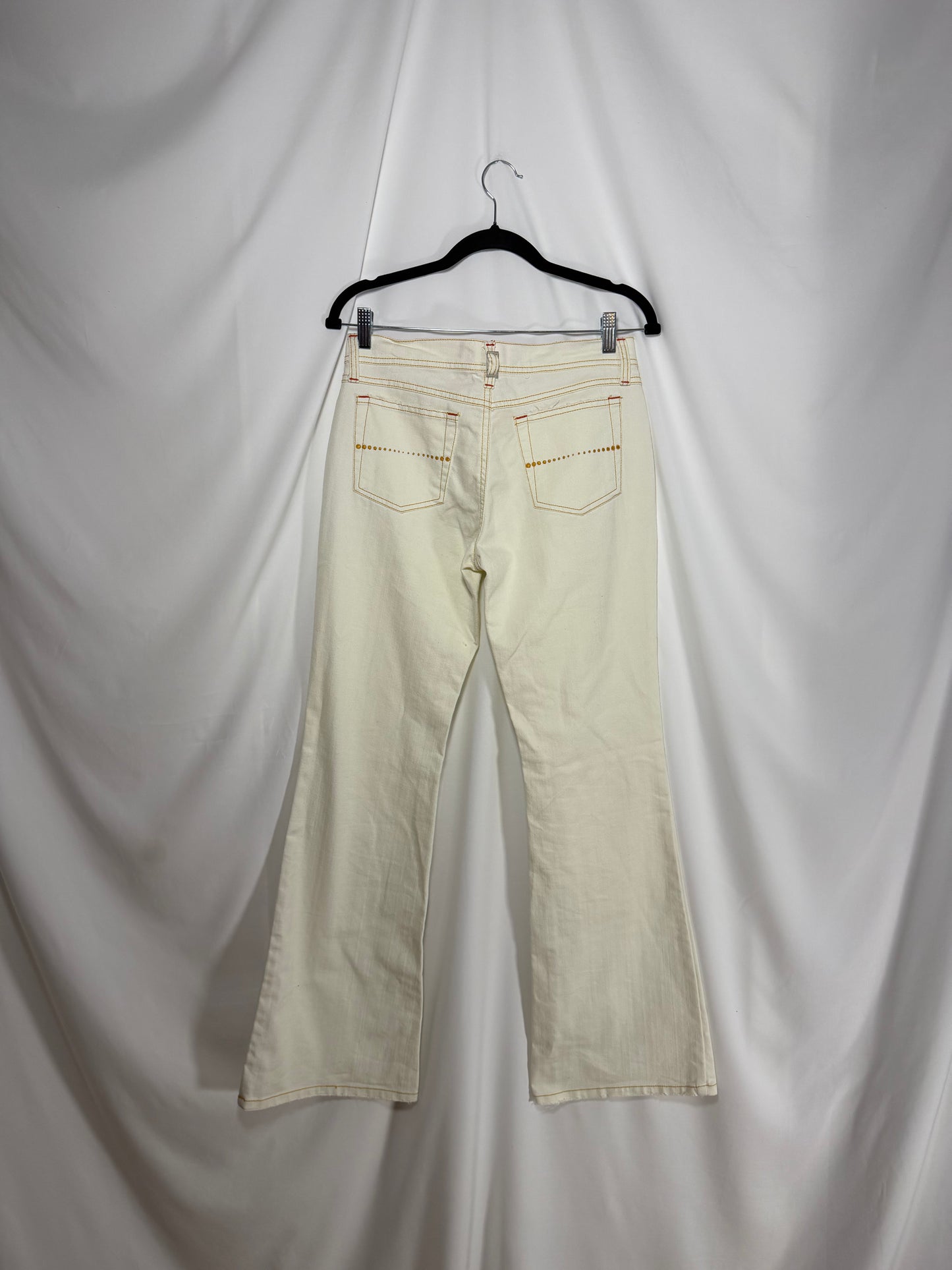 Y2K Low Rise White Jeans W Contrast Stitching- Size 7/S